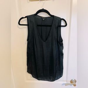 Banana Republic sleeveless shirt.